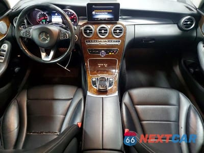 Zdjęcie 8 z 11 samochodu: 2015 MERCEDES-BENZ C 300 4MATIC VIN:55SWF4KB7FU060848 - miniatura