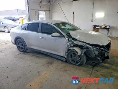 Czwarte zdjęcie samochodu z boku: 2025 KIA K4 LXS VIN:3KPFT4DE2SE182907 - miniatura
