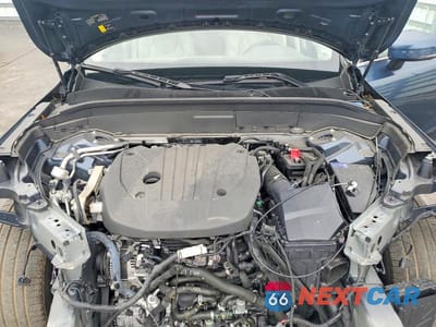 Zdjęcie 12 z 14 samochodu: 2025 VOLVO XC90 CORE VIN:YV4M12PJ3S1338947 - miniatura