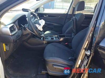 Zdjęcie 7 z 12 samochodu: 2017 KIA SORENTO LX V6 VIN:5XYPG4A52HG298911 - miniatura