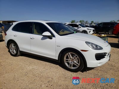 Czwarte zdjęcie samochodu z boku: 2014 PORSCHE CAYENNE S HYBRID VIN:WP1AE2A25ELA50348 - miniatura