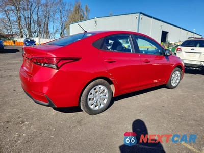 Trzecie zdjęcie samochodu z tyłu: 2018 HYUNDAI ACCENT SE VIN:3KPC24A36JE035481 - miniatura
