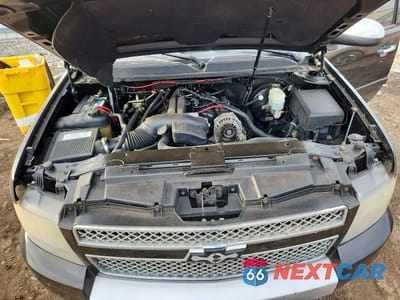 Zdjęcie 12 z 13 samochodu: 2008 CHEVROLET SUBURBAN K1500 LS VIN:3GNFK16378G199722 - miniatura