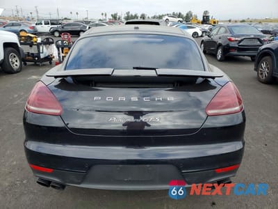 Zdjęcie 6 z 12 samochodu: 2016 PORSCHE PANAMERA GTS VIN:WP0AF2A79GL081387 - miniatura