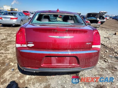 Zdjęcie 6 z 12 samochodu: 2019 CHRYSLER 300 LIMITED VIN:2C3CCAKG8KH689891 - miniatura