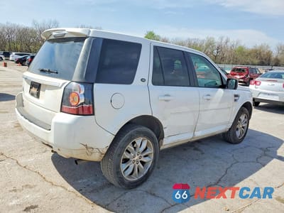 Trzecie zdjęcie samochodu z tyłu: 2014 LAND ROVER LR2 HSE VIN:SALFR2BG5EH406380 - miniatura