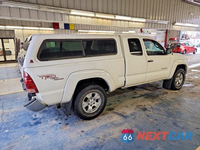 Trzecie zdjęcie samochodu z tyłu: 2008 TOYOTA TACOMA V6 VIN:5TEUU42N58Z577897 - miniatura