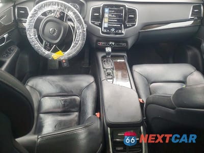 Zdjęcie 8 z 13 samochodu: 2018 VOLVO XC90 T6 VIN:YV4A22PKXJ1322588 - miniatura