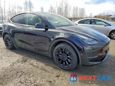 Czwarte zdjęcie samochodu z boku: 2024 TESLA MODEL Y VIN:7SAYGAEE1RF983832 - miniatura