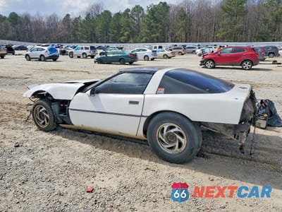 Drugie zdjęcie samochodu z przodu: 1984 CHEVROLET CORVETTE VIN:1G1AY0782E5116893 - miniatura