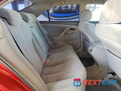 Zdjęcie 10 z 12 samochodu: 2010 TOYOTA CAMRY LE VIN:4T1BF3EK3AU051923 - miniatura