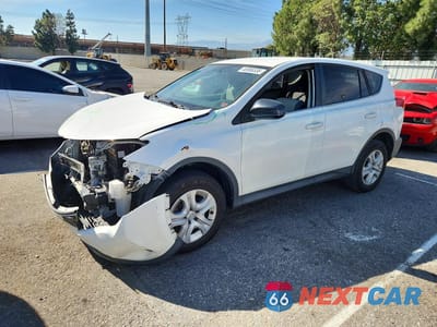 2015 TOYOTA RAV4 LE JTMZFREV0FJ028818 - główne zdjęcie licytacji z USA - miniatura