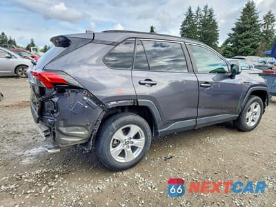 Trzecie zdjęcie samochodu z tyłu: 2021 TOYOTA RAV4 HYBRID XLE VIN:2T3RWRFVXMW127093 - miniatura