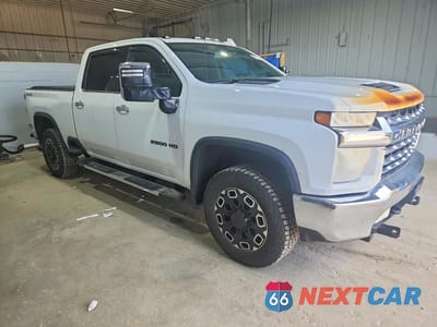 Czwarte zdjęcie samochodu z boku: 2022 CHEVROLET SILVERADO K2500 HEAVY DUTY LTZ VIN:1GC4YPE76NF127395 - miniatura