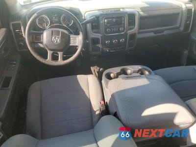 Zdjęcie 8 z 11 samochodu: 2014 RAM 2500 ST VIN:3C6UR5CL1EG322201 - miniatura