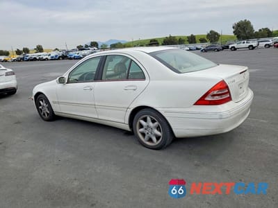 Drugie zdjęcie samochodu z przodu: 2004 MERCEDES-BENZ C 240 VIN:WDBRF61J34E017981 - miniatura