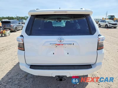 Zdjęcie 6 z 12 samochodu: 2024 TOYOTA 4RUNNER SR5 VIN:JTEEU5JR7R5312591 - miniatura