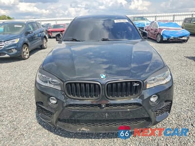 Piąte zdjęcie samochodu w środku: 2019 BMW X6 M VIN:5YMKW8C52KLR38331 - miniatura