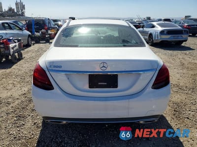 Zdjęcie 6 z 11 samochodu: 2021 MERCEDES-BENZ C 300 VIN:W1KWF8DB2MR625493 - miniatura