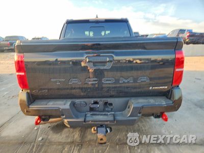 Zdjęcie 6 z 14 samochodu: 2025 TOYOTA TACOMA TRD OFF-ROAD HV VIN:3TYLC5LN4ST050722 - miniatura