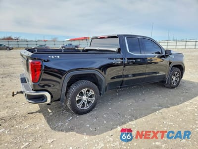 Trzecie zdjęcie samochodu z tyłu: 2022 GMC SIERRA LIMITED K1500 SLE VIN:1GTR9BED9NZ115008 - miniatura