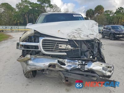 Piąte zdjęcie samochodu w środku: 2001 GMC SIERRA K2500 HEAVY DUTY VIN:1GTHK29U41E308260 - miniatura