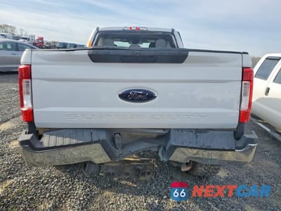 Zdjęcie 6 z 11 samochodu: 2019 FORD F350 SRW SUPER DUTY VIN:1FT8X3BT3KEG35906 - miniatura