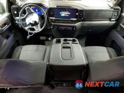 Zdjęcie 8 z 11 samochodu: 2025 CHEVROLET SILVERADO K1500 LT VIN:1GCUKDED5SZ171369 - miniatura