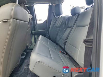 Zdjęcie 10 z 12 samochodu: 2023 FORD F350 SUPER DUTY VIN:1FD8X3HT7PED62091 - miniatura