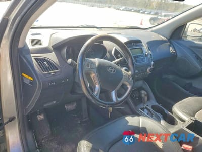 Zdjęcie 8 z 12 samochodu: 2010 HYUNDAI TUCSON GLS VIN:KM8JU3AC3AU071041 - miniatura