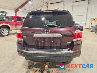 Zdjęcie 6 z 13 samochodu: 2012 TOYOTA HIGHLANDER SE VIN:5TDBK3EH0CS122930 - miniatura