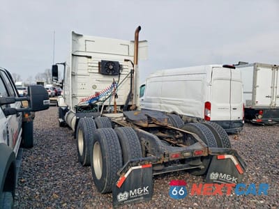 Trzecie zdjęcie samochodu z tyłu: 2016 VOLVO VNL SEMI TRUCK VIN:4V4NC9EH4GN958138 - miniatura