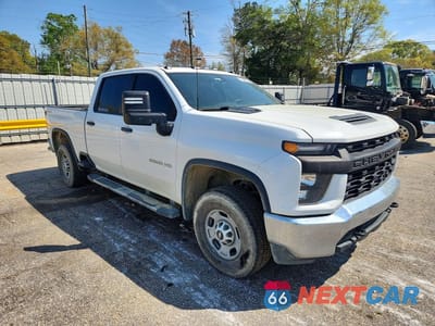 Czwarte zdjęcie samochodu z boku: 2020 CHEVROLET SILVERADO K2500 HEAVY DUTY VIN:1GC4YLEYXLF100697 - miniatura