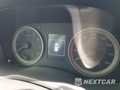 Zdjęcie 9 z 13 samochodu: 2018 HYUNDAI TUCSON SE POP, SE PLUS, ECO, SPORT, VALUE, ULTIMATE BASE VIN:KM8J33A46JU621523 - miniatura