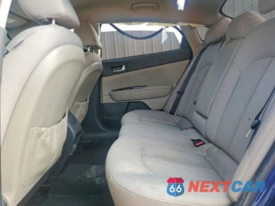 Zdjęcie 10 z 12 samochodu: 2016 KIA OPTIMA VIN:5XXGT4L31GG036467 - miniatura