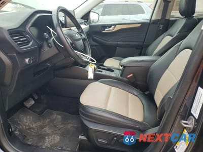 Zdjęcie 7 z 12 samochodu: 2022 FORD ESCAPE TITANIUM VIN:1FMCU9J9XNUA60088 - miniatura