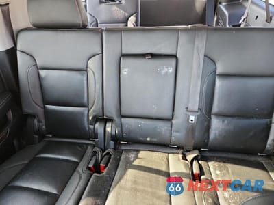 Zdjęcie 10 z 13 samochodu: 2018 CHEVROLET SUBURBAN K1500 LT VIN:1GNSKHKC1JR267192 - miniatura
