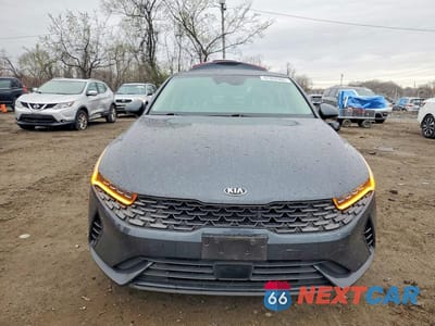 Piąte zdjęcie samochodu w środku: 2021 KIA K5 EX VIN:5XXG34J22MG067751 - miniatura