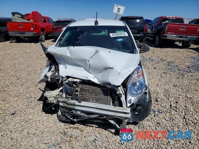 Piąte zdjęcie samochodu w środku: 2015 CHEVROLET SPARK 1LT VIN:KL8CD6S96FC749224 - miniatura