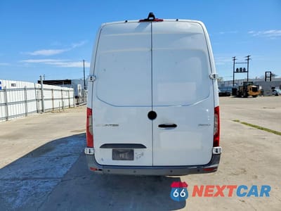 Zdjęcie 6 z 13 samochodu: 2019 MERCEDES BENZ SPRINTER 2500/3500 DELIVERY VAN VIN:WD4PF1CD3KT005430 - miniatura