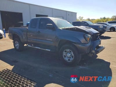 Czwarte zdjęcie samochodu z boku: 2013 TOYOTA TACOMA PRERUNNER VIN:5TFTX4GN4DX026275 - miniatura