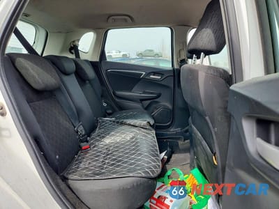 Zdjęcie 10 z 11 samochodu: 2015 HONDA FIT LX VIN:3HGGK5H51FM105966 - miniatura