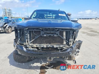 Piąte zdjęcie samochodu w środku: 2016 CHEVROLET SILVERADO K1500 LTZ VIN:3GCUKSEC9GG101389 - miniatura