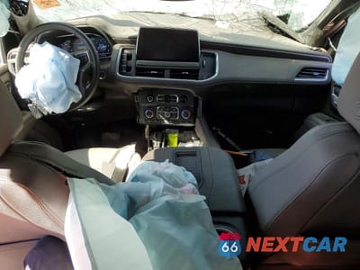 Zdjęcie 8 z 13 samochodu: 2024 CHEVROLET TAHOE K1500 Z71 VIN:1GNSKPKD9RR411604 - miniatura
