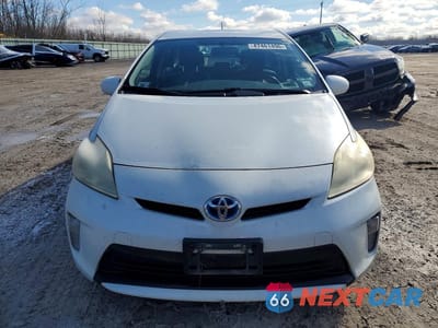 Piąte zdjęcie samochodu w środku: 2013 TOYOTA PRIUS PERSONA SERIES SE VIN:JTDKN3DU9D1636229 - miniatura