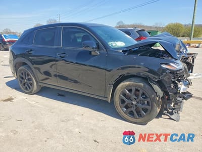 Czwarte zdjęcie samochodu z boku: 2024 HONDA HR-V SPORT VIN:3CZRZ2H50RM704244 - miniatura