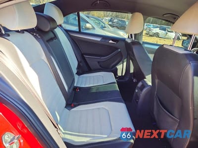 Zdjęcie 10 z 12 samochodu: 2016 VOLKSWAGEN JETTA SPORT VIN:3VWD17AJ6GM320720 - miniatura