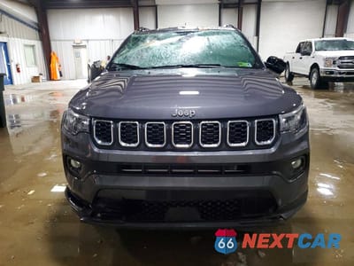 Piąte zdjęcie samochodu w środku: 2024 JEEP COMPASS LATITUDE LUX VIN:3C4NJDFN0RT159663 - miniatura