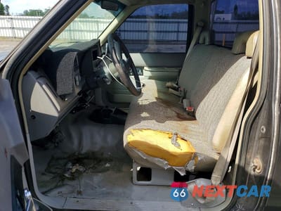 Zdjęcie 7 z 12 samochodu: 1992 GMC SIERRA C2500 VIN:1GTGC24F4NE526187 - miniatura