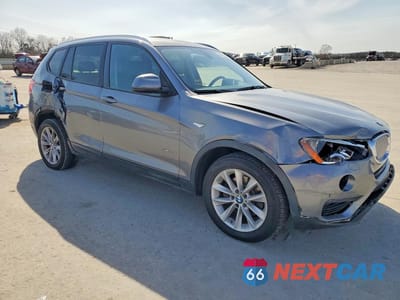 Czwarte zdjęcie samochodu z boku: 2015 BMW X3 XDRIVE28I VIN:5UXWX9C58F0D61102 - miniatura